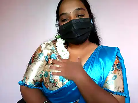 Mathi cam online show from 06/19/26, 04:51