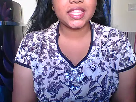 Mathi cam online show from 01/13/26, 05:22