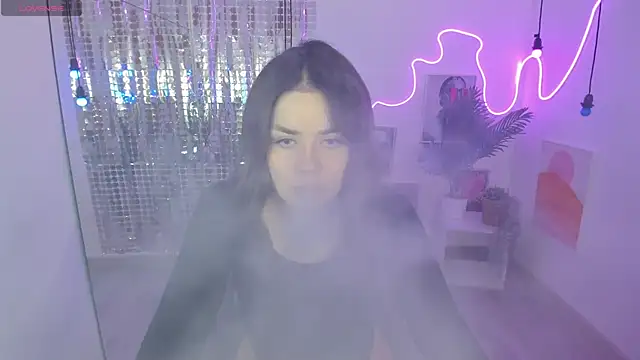 Snapshot of melanie_neal chatting on 11/22/25, 08:51 melanie neal online show from 11/22/25, 08:51