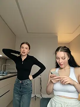 MelissaPinkiss online show from 12/04/25, 07:18