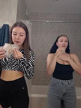 MelissaPinkiss online show from 12/15/25, 01:28