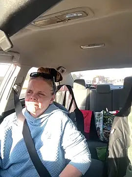 biggdaddyandqueenn online show from 12/22/25, 07:36