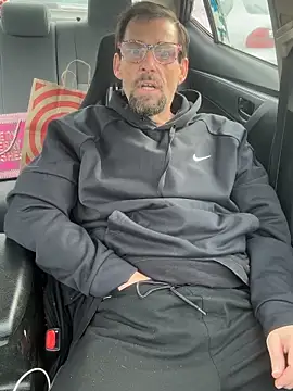 biggdaddyandqueenn online show from 12/17/25, 06:46