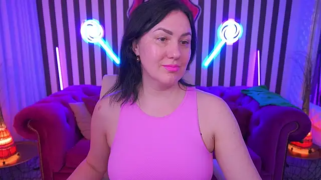 VelvetLuck online show from 05/08/26, 01:04