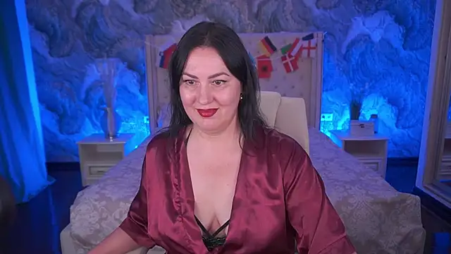 Snapshot of VelvetLuck chatting on 07/18/26, 12:47 VelvetLuck online show from 07/18/26, 12:47