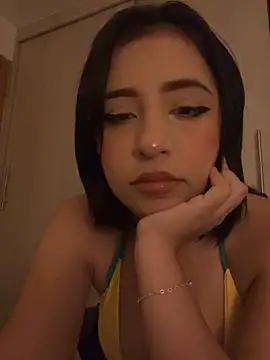 Snapshot of lulu200597 chatting on 11/14/25, 03:48 lulu200597 online show from 11/14/25, 03:48