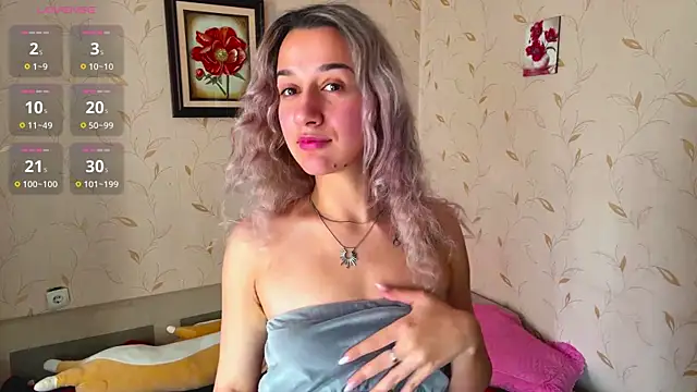 Auroragin online show from 11/20/25, 09:21