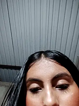 Snapshot of karina_rojas chatting on 11/06/25, 01:42 karina rojas online show from 11/06/25, 01:42