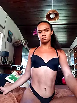 TransKylieX online show from 11/17/25, 06:23