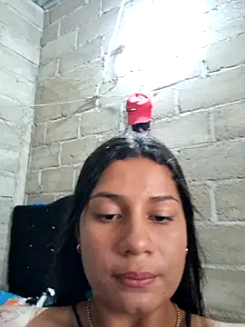 lapicarona18 online show from 11/21/25, 01:43