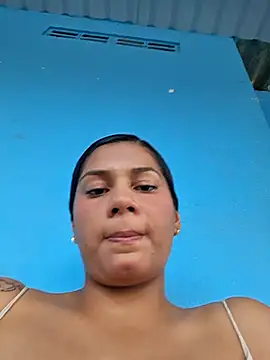 lapicarona18 online show from 11/19/25, 03:45