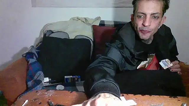 00Travsharongomez online show from 11/29/25, 04:01