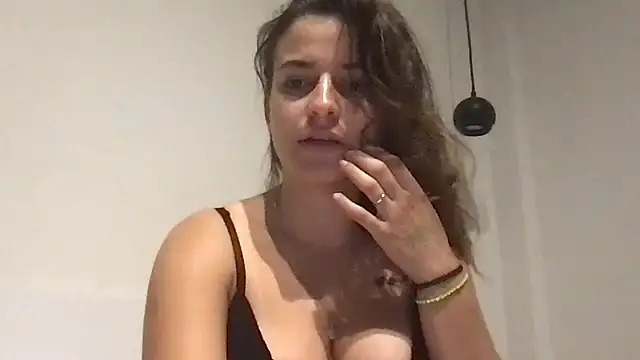 pia couple online show from 11/05/25, 08:34