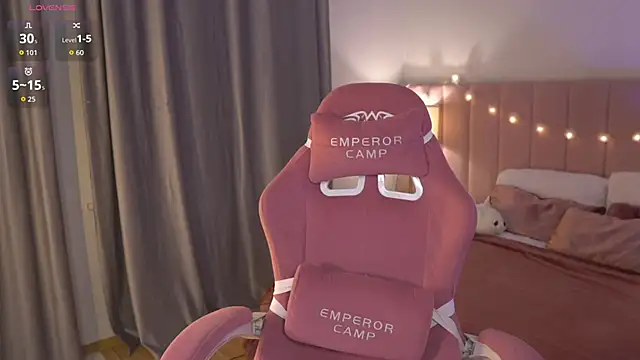 ohmyElly online show from 11/04/25, 04:44