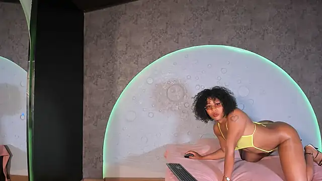 Shanelsmith online show from 02/19/26, 10:18