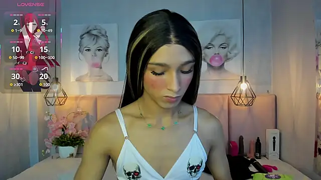 sensual skinny online show from 11/21/25, 09:03