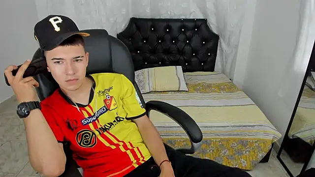 Aleck Boy online show from 11/26/25, 07:58