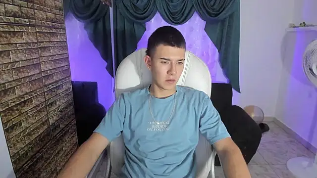 Aleck Boy online show from 11/22/25, 08:08