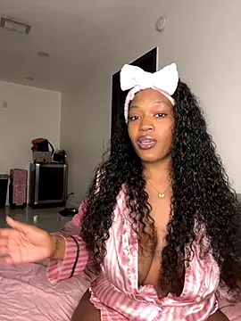 PrincessDreamm online show from 11/25/25, 12:11