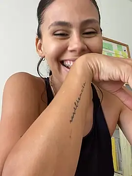 Rosahotttxh online show from 04/20/26, 06:42