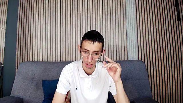 ZyroNight online show from 12/20/25, 03:53