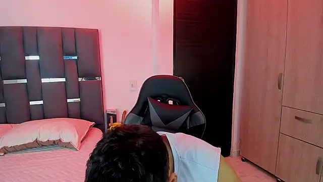 noah corvelle online show from 11/11/25, 12:49