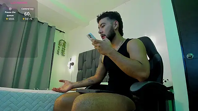 noah corvelle online show from 11/26/25, 01:16