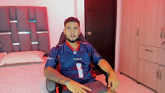 noah corvelle online show from 11/10/25, 01:10