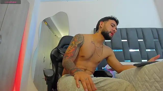 noah corvelle online show from 03/26/26, 01:15