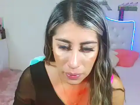 veronicamist95 online show from 11/25/25, 02:45