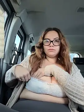 FreakyDreama online show from 11/17/25, 01:26