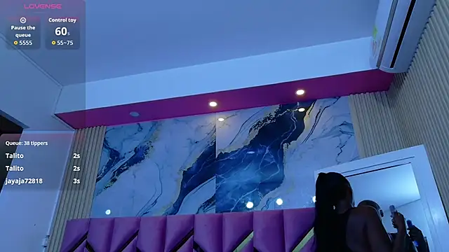 missfoster online show from 12/17/25, 03:00