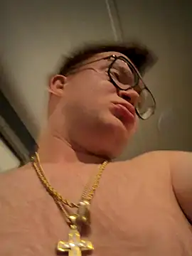 Mr-Red1997 online show from 11/05/25, 01:09