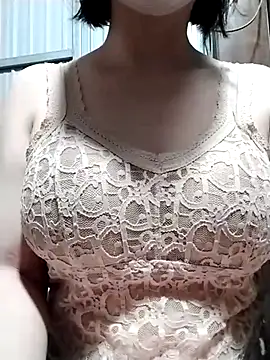 Niramiu online show from 12/15/25, 12:16