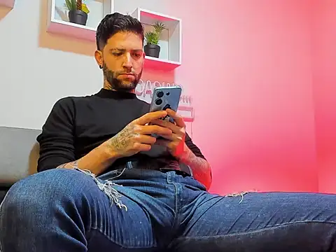 Supreme Alpha online show from 11/11/25, 02:50