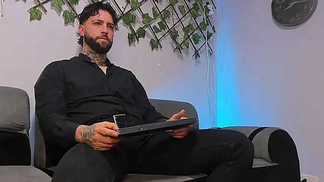 Supreme Alpha online show from 01/12/26, 03:35