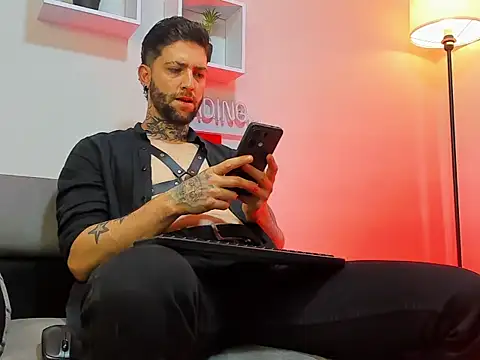 Supreme Alpha online show from 11/13/25, 02:59