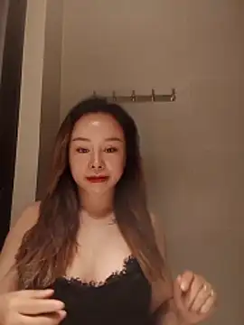 thu-cuoi online show from 11/22/25, 12:54