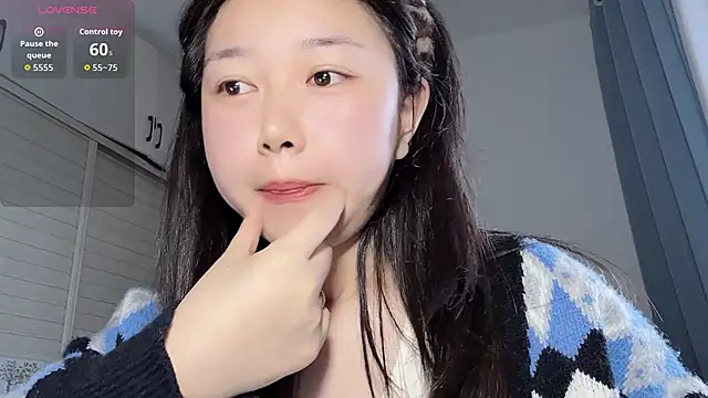 Xiaoji61 online show from 11/10/25, 06:29