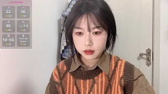 Xiaoji61 online show from 12/02/25, 12:29