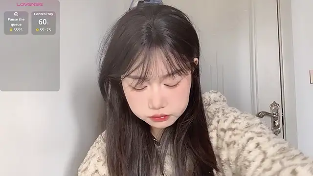 Xiaoji61 online show from 12/03/25, 06:14