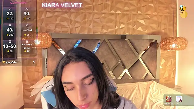Kiara velvet   online show from 04/18/26, 05:10