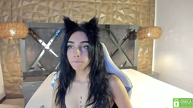 Kiara velvet   online show from 04/10/26, 06:42