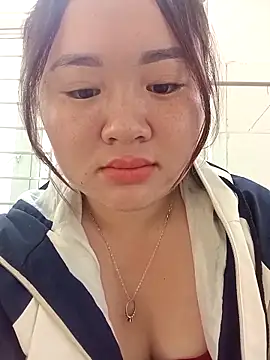 Bee-bgolden online show from 11/14/25, 12:36