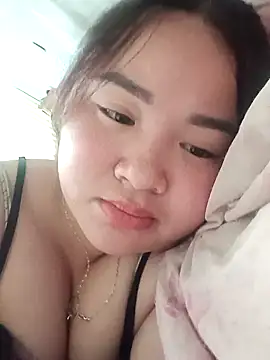 Bee-bgolden online show from 11/13/25, 05:11