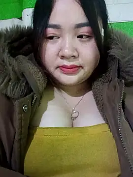 Bee-bgolden online show from 12/19/25, 01:31