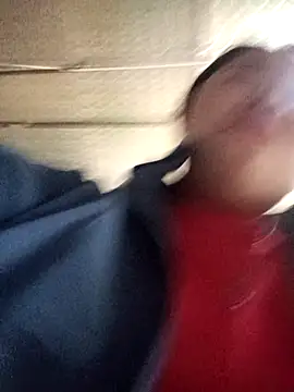 Bee-bgolden online show from 12/16/25, 12:37