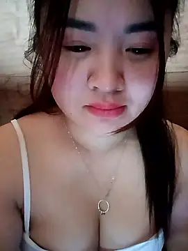 Bee-bgolden online show from 01/13/26, 02:15