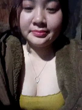 Bee-bgolden online show from 12/20/25, 03:26