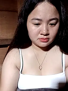 Bee-bgolden online show from 11/11/25, 02:01